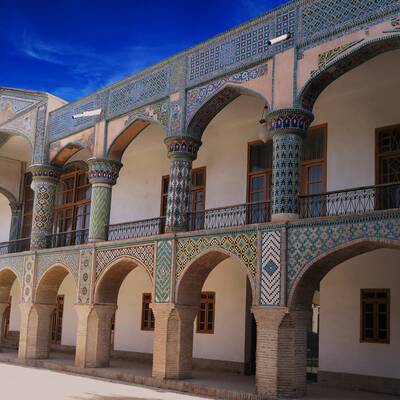 Mofakham Edifice 